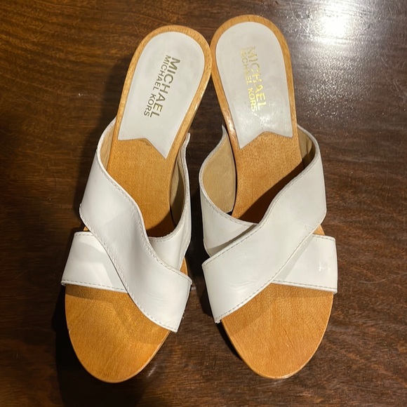 Open Toe Heeled Sandals - Picture 3 of 4